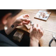 Ezüst gyöngyfülbevaló készítés